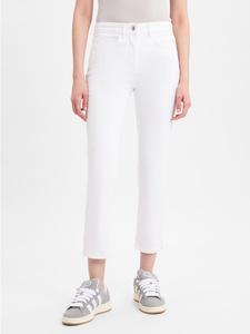 Джинсы любят в белом цвете Toni