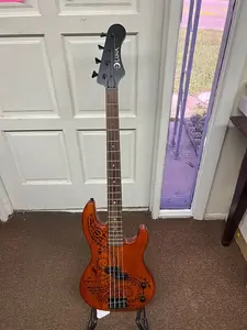 Бас-гитара LUNA Tattoo 34, длинный гриф, 4 струны, НОВАЯ - TAT 34 - Лазерная гравировка, самовывоз