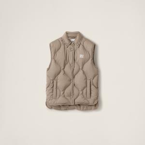Пуховый жилет из технического понжи MIU MIU, глиняно-серый