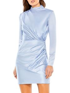Мини-платье-футляр из атласа с драпировкой Mac Duggal, цвет Powder Blue