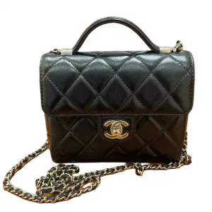 CHANEL Кожаная сумка через плечо