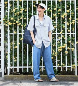 Прохладный материал, легкие/удобные брюки свободного силуэта.