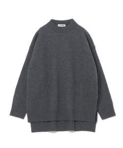 свитер с круглым вырезом