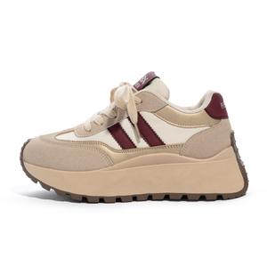 Humanism 1986 Женские низкие массивные кроссовки Beige Red, цвет Beige Red