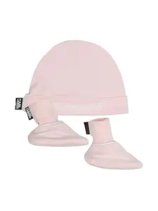 Комплект из шапки и пинеток с вышитым логотипом Karl Lagerfeld Kids, розовый