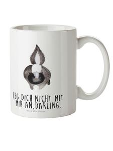 Детская кружка с изображением атаки скунса и надписью на белом фоне Mr. & Mrs. Panda