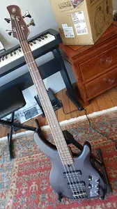 Бас-гитара Yamaha TRBX504-TBN, 4 струны, прозрачный коричневый цвет с грифом из палисандра