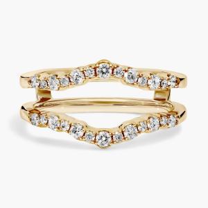 Вставка с изогнутым бриллиантом Crescendo из 14-каратного желтого золота (3/8 карата). Blue Nile