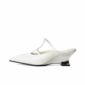 SHOEMAKER QUEEN Женские противоскользящие тапочки с закрытым носком молочного белого цвета, цвет Milk White