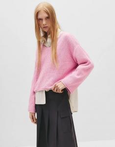 Свитер Pull&Bear из шенилла с V-образным вырезом розового цвета