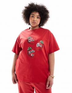 Эксклюзивная футболка Renee Studio Plus с логотипом клубники красного цвета