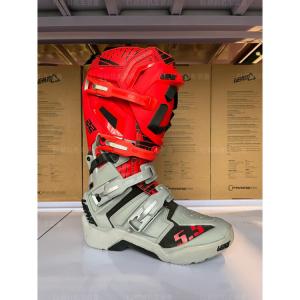 LEATT Внедорожные ботинки 5,5, мотоциклетная шина 4,5 t10 trail t7, регулируемая ось, антискользящие adv ботинки для езды, 5,5 красно-серый trail версия enduro, размер 42