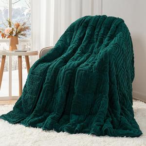 Утяжеленное одеяло из хлопкового жаккарда Cottonblue для взрослых, 15 фунтов (6.8 кг), размер Queen (152х203 см), уютный плюшевый флис Sherpa, для сна и отдыха, мягкое теплое одеяло Arch Heavy, для кровати и дивана, зеленое