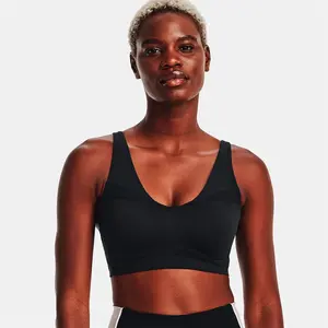 Спортивный топ Under Armour SmartForm Evolution medium support, черный