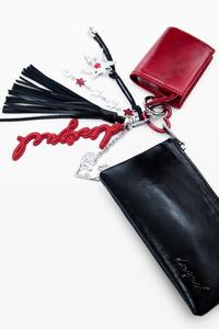 Небольшой кошелек с подвесками