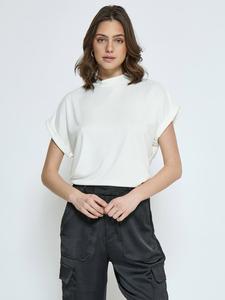 Футболка в ломаном белом цвете minus