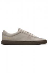Common Projects Серые кроссовки для баскетбола с тонкой резиновой подошвой и коричневой подошвой