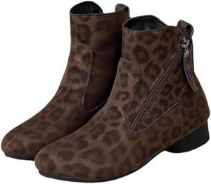 Женские короткие ботильоны с круглым носком, массивным каблуком и боковой молнией в винтажном стиле. Верх мягкий и удобный. Элегантный стиль. Подходят для ежедневных поездок. Clolinde, Brown