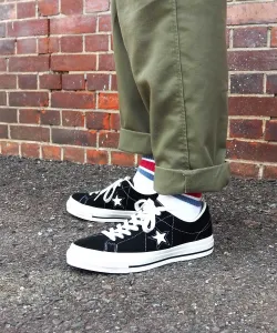 Черные замшевые кроссовки One Star