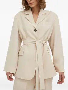 Блейзер с поясом и заостренными лацканами lovechild, нейтральный