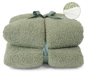 Покрывало Unique Living Douwe, 200x1x150 см цвет grün/hellgrün