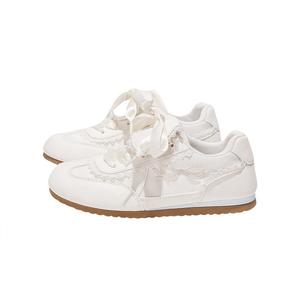 WJA Женские повседневные туфли на низком ходу с амортизацией и противоскользящей подошвой White Butterfly, цвет White Butterfly