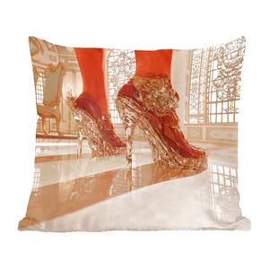 Декоративная подушка MuchoWow, диванная подушка, декоративная подушка для гостиной, 60 х 60 см, ноги женщины на высоких каблуках - чехол на подушку - хлопчатобумажная ткань - декоративные чехлы на подушки