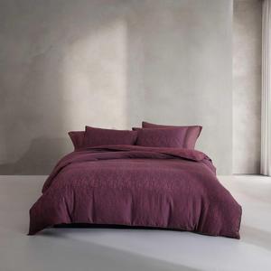 Calvin Klein Комплект постельного белья, 3 предмета, размер Queen (152x203 см, цвет Linear Circuit Red, мягкий фактурный хлопок, застежка на пуговицы)