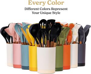 Набор силиконовых кухонных принадлежностей и держатель: набор кухонных принадлежностей (дерево акации, кремово-белый) SMIRLY