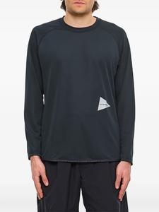 Футболка с принтом логотипа And Wander, серый