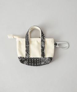 Сумка-шоппер с подвесками от SMITH'S (Smith), изготовленная на заказ.