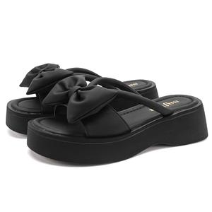 Тапочки-слайды женские с противоскользящей подошвой SAFIYA, Black