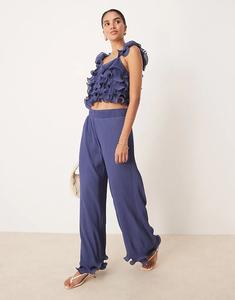 Брючный костюм YAS с оборкой, темно-синего цвета