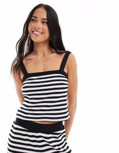 Вязаный топ в полоску черного цвета New Look