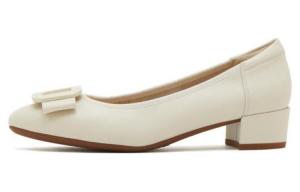 Туфли на высоком каблуке для женщин Staccato, Beige