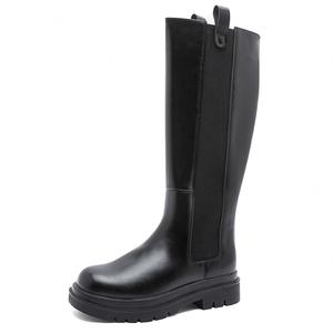 SEMIR Сапоги женские черные, высота 4 см