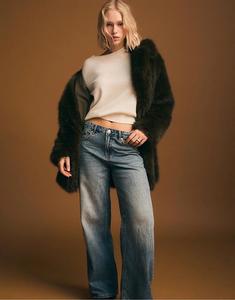 Искусственная шуба Stradivarius Regular Fit зеленого цвета