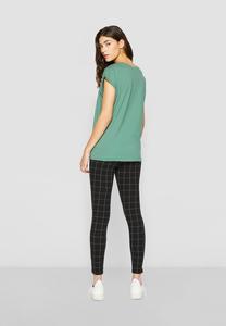 Базовая футболка Extended Shoulder Urban Classics, бледный лист