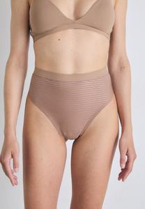 Трусы Spanx SPANXSHAPE INVISIBLE SUPIMA COTTON THONG, Beige