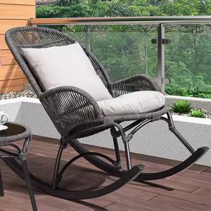 Садовое плетеное кресло-качалка с мягкими подушками и защитой от опрокидывания
