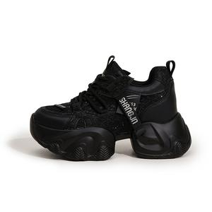 Milan love song Амортизирующие, износостойкие, увеличивающие рост низкие массивные кроссовки женские - черные, цвет Black