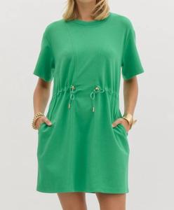 Платье с кулиской на талии в зеленом цвете Entro