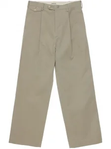 Брюки чинос с защипами Auralee, зеленый