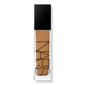 Натуральная сияющая стойкая тональная основа NARS, Iguaçu (D3 - Deep with neutral undertones, and an olive tone)
