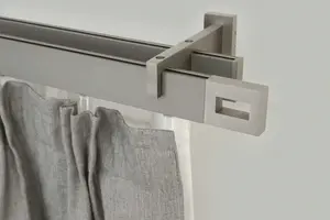 Карниз для штор GARESA "FLAT", 2 направляющие, желаемая длина, прямоугольный профиль, настенный монтаж, идеальный ход, современный, выдвижной 420 см, цвет vernickelt