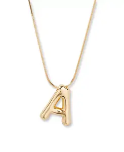 Позолоченное короткое ожерелье с подвеской в виде бабл-инициала Пиппы Brook & York, gold-a