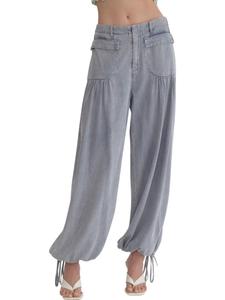 Брюки фасона «баллон» светло-голубого цвета entro