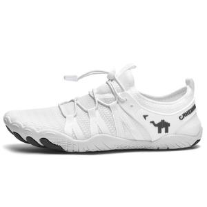 Нескользящие и дышащие кроссовки для речного треккинга унисекс Pilot the camel, White Gray