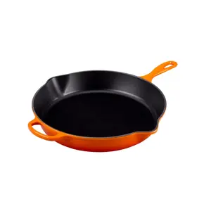 Сковорода из чугуна Le Creuset с прихватом, 26 см, оранжевый