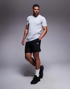 Шорты Adidas Training Tech черного цвета